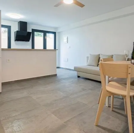 Top2stay Los Rosales Apartment Torremolinos